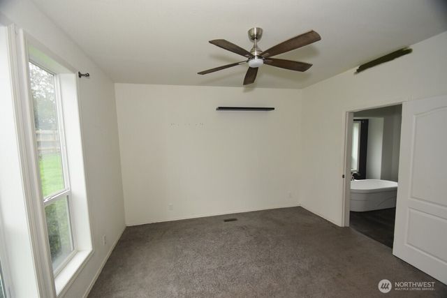 4256 Northgate Drive, Oak Harbor, WA 98277