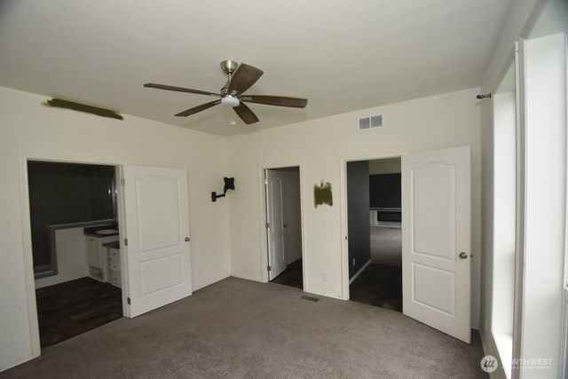 4256 Northgate Drive, Oak Harbor, WA 98277