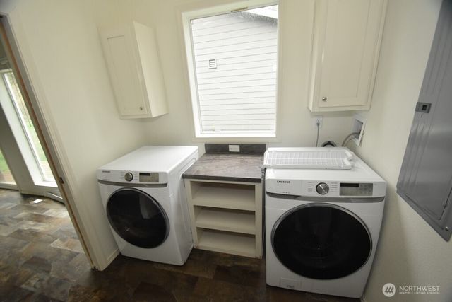 4256 Northgate Drive, Oak Harbor, WA 98277