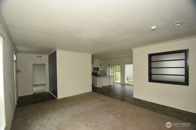 4256 Northgate Drive, Oak Harbor, WA 98277