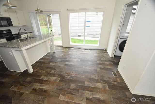 4256 Northgate Drive, Oak Harbor, WA 98277