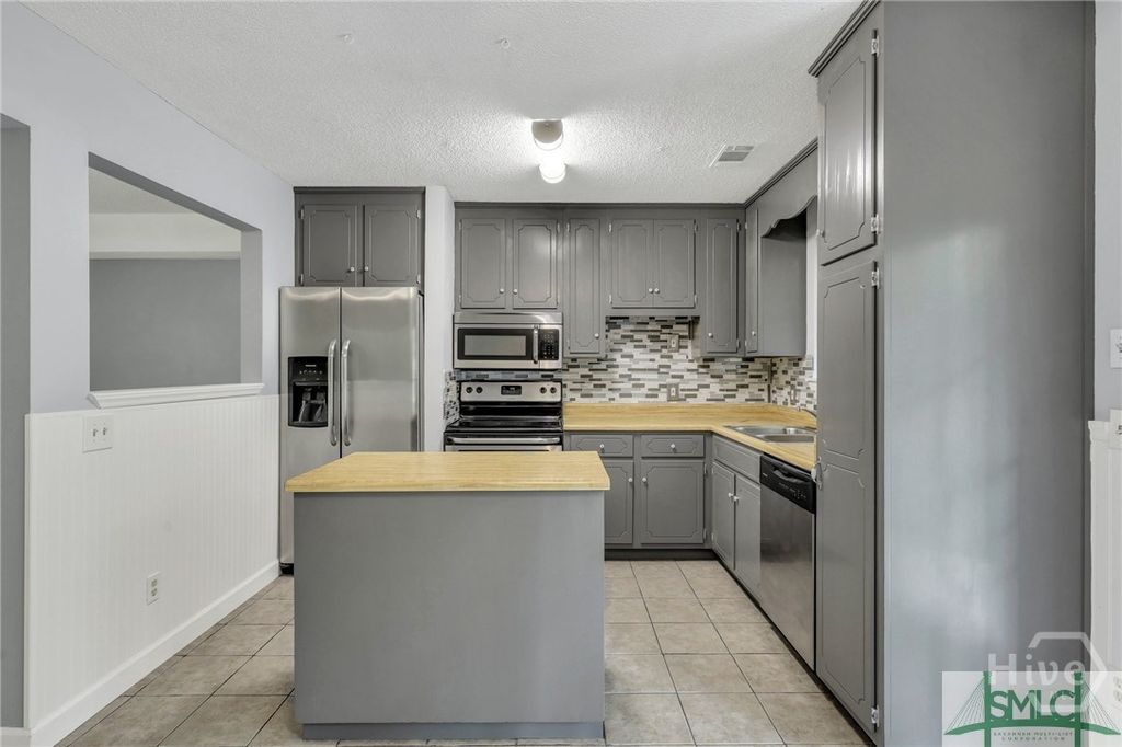 Image 15 of property listing at 103 Maple Drive, Rincon, GA 31326