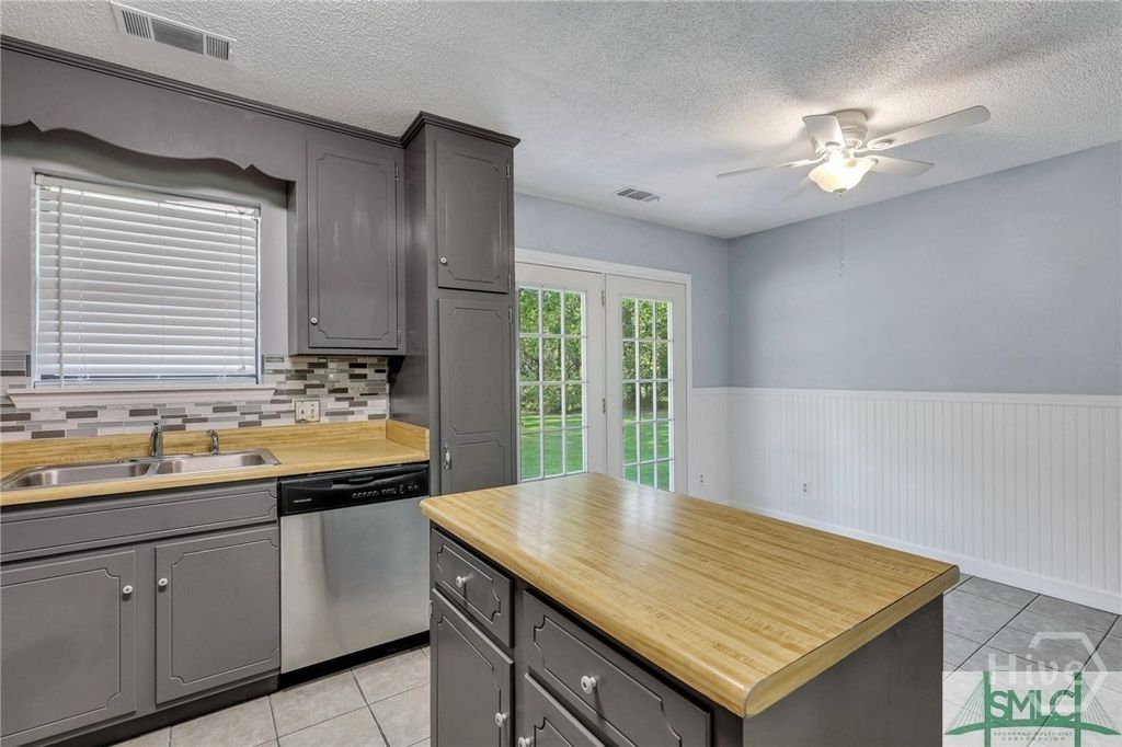 Image 20 of property listing at 103 Maple Drive, Rincon, GA 31326