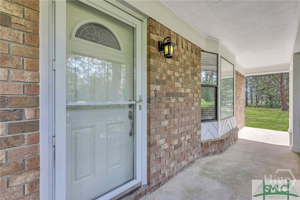 Image 6 of property listing at 103 Maple Drive, Rincon, GA 31326