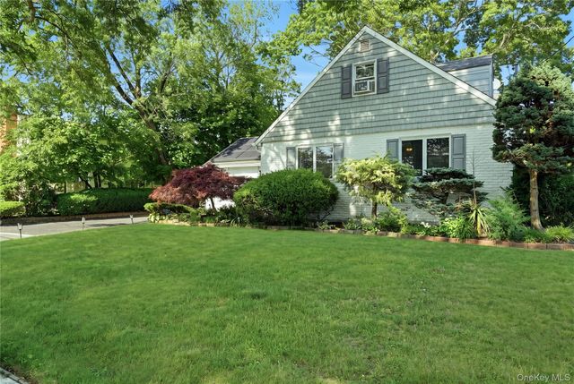 117 Bryan Avenue, Amityville, NY 11701
