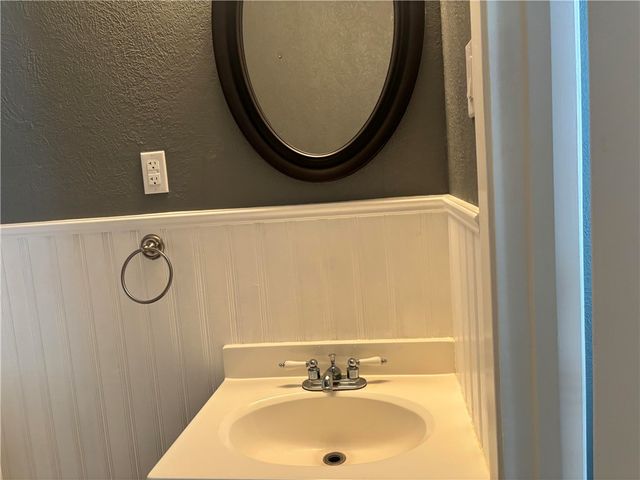 606 Collingswood Dr, Corpus Christi, TX 78412