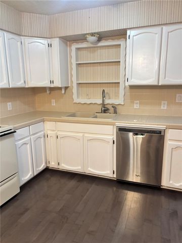 606 Collingswood Dr, Corpus Christi, TX 78412