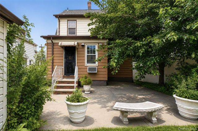147-27 20th Avenue, Whitestone, NY 11357