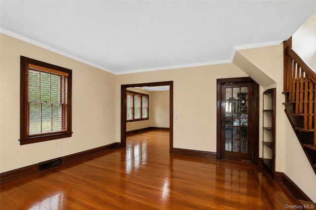 147-27 20th Avenue, Whitestone, NY 11357
