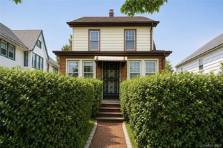 147-27 20th Avenue, Whitestone, NY 11357