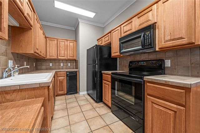 2808 May Branch Pt, Fort Smith, AR 72903