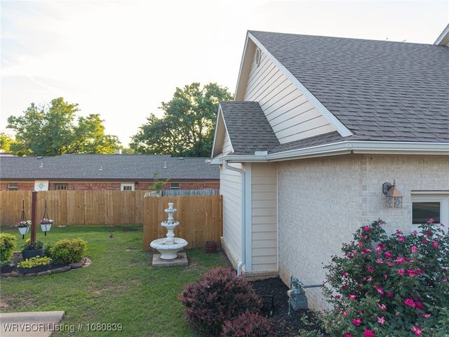 2808 May Branch Pt, Fort Smith, AR 72903
