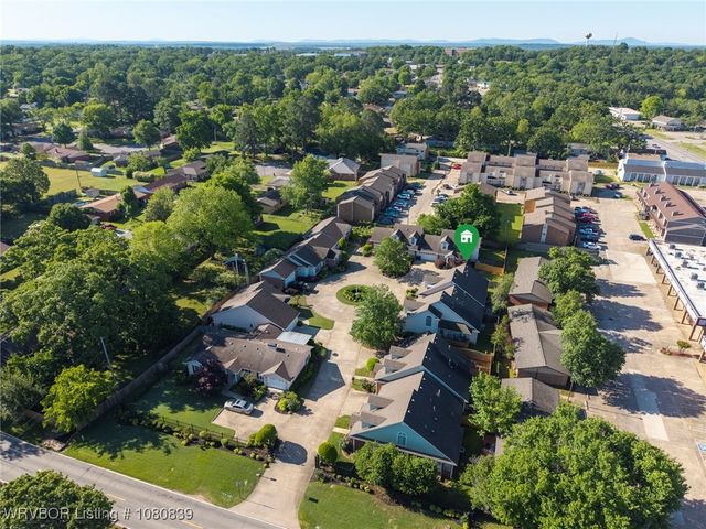 2808 May Branch Pt, Fort Smith, AR 72903