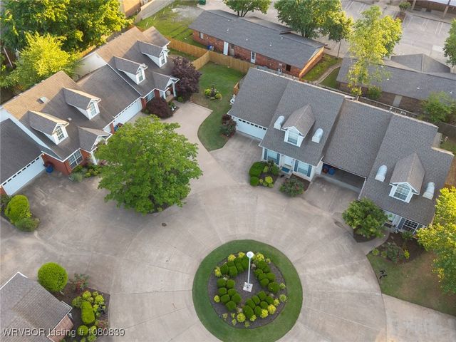 2808 May Branch Pt, Fort Smith, AR 72903