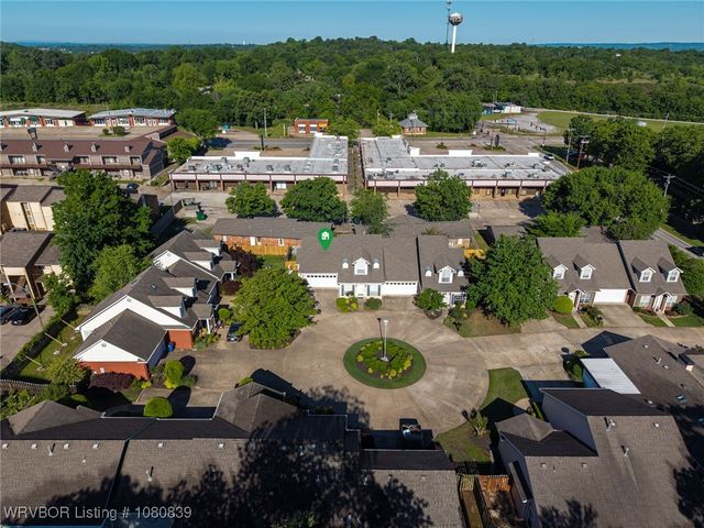 2808 May Branch Pt, Fort Smith, AR 72903