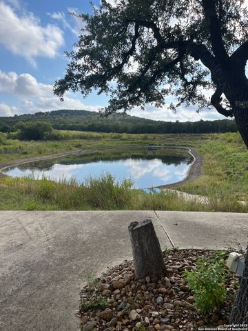 4664 rocky, Blanco, TX 78606