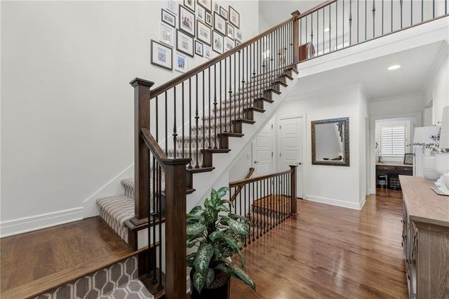 7874 Howe Circle, Prairie Village, KS 66208