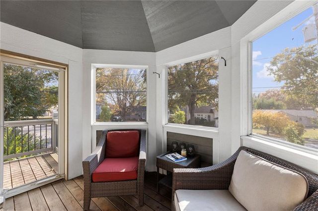 7874 Howe Circle, Prairie Village, KS 66208