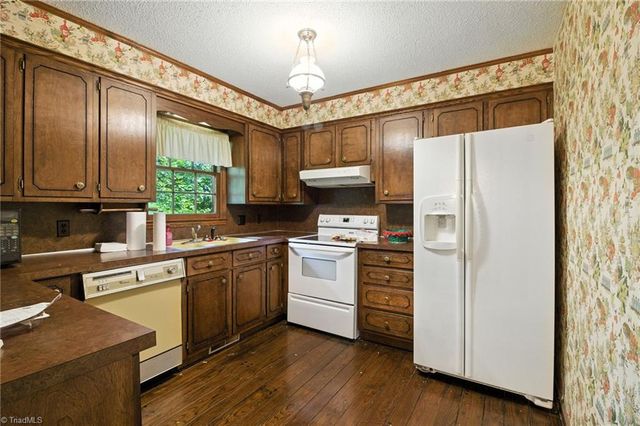 123 Kerry Lane, Wilkesboro, NC 28697