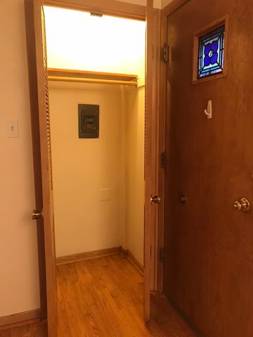 1425 W Touhy Avenue 103, Park Ridge, IL 60068