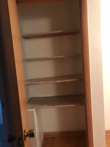 1425 W Touhy Avenue 103, Park Ridge, IL 60068