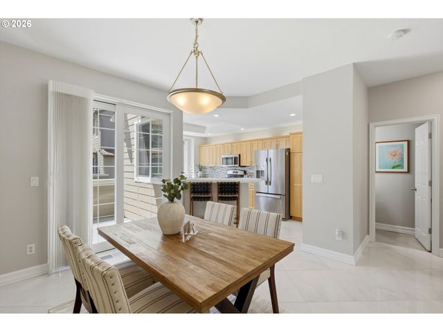 1528 Ne 65TH Ave, Hillsboro, OR 97124