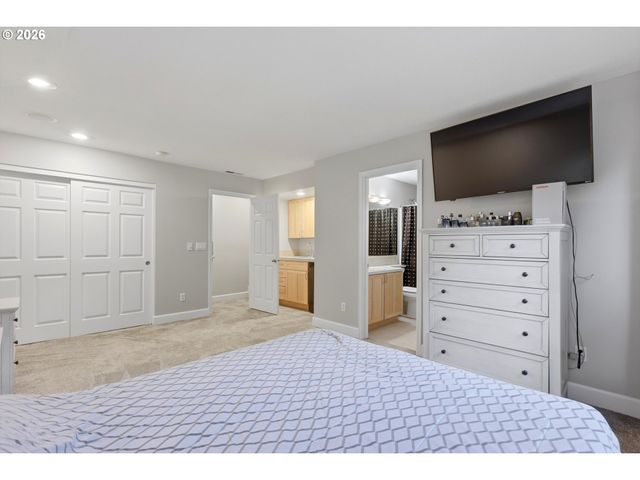 1528 Ne 65TH Ave, Hillsboro, OR 97124