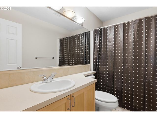 1528 Ne 65TH Ave, Hillsboro, OR 97124