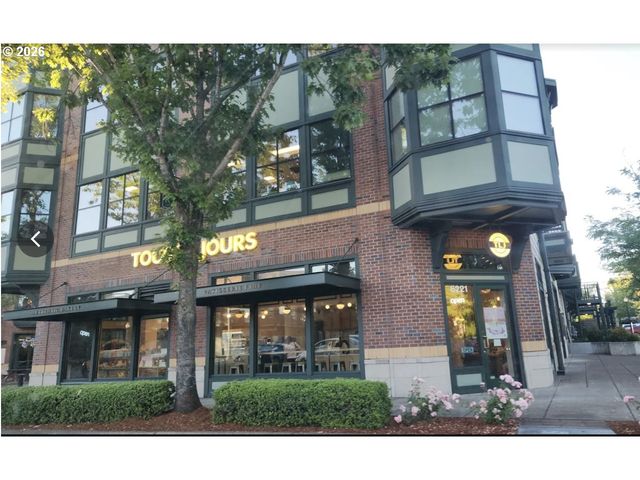 1528 Ne 65TH Ave, Hillsboro, OR 97124