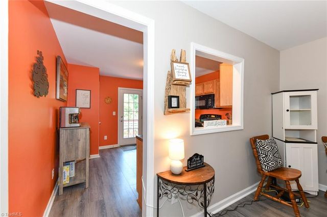 308 Tanner Court, Kernersville, NC 27284