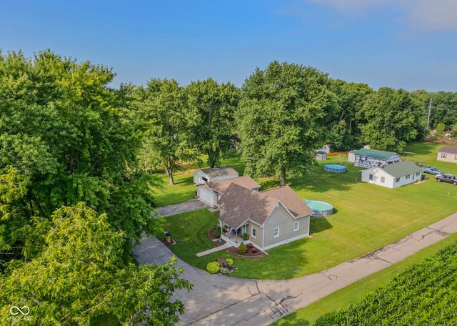 12852 1st Street, Columbus, IN 47203