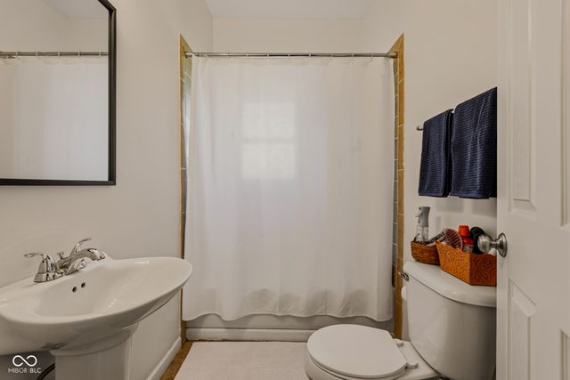 12852 1st Street, Columbus, IN 47203