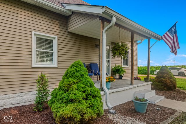 12852 1st Street, Columbus, IN 47203