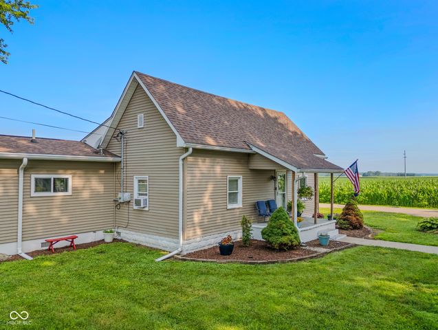 12852 1st Street, Columbus, IN 47203