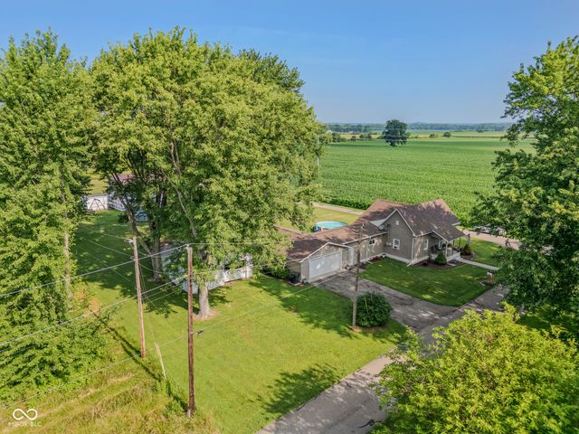 12852 1st Street, Columbus, IN 47203