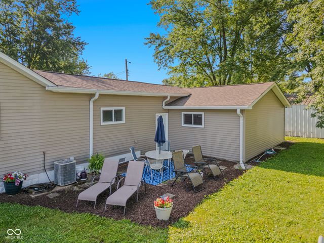12852 1st Street, Columbus, IN 47203