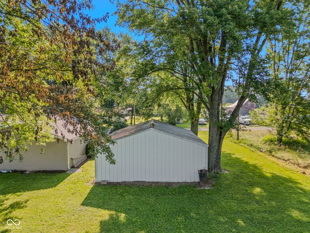12852 1st Street, Columbus, IN 47203