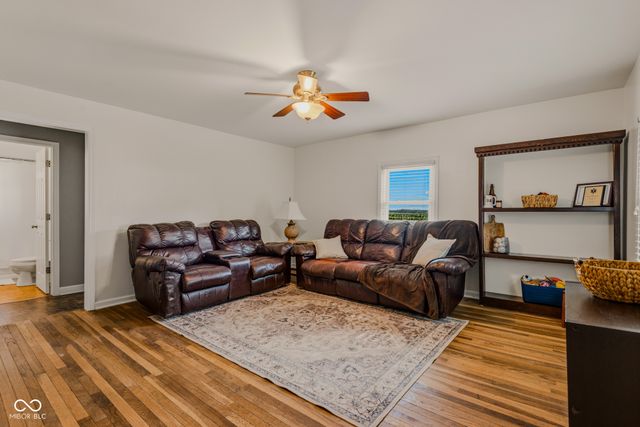 12852 1st Street, Columbus, IN 47203