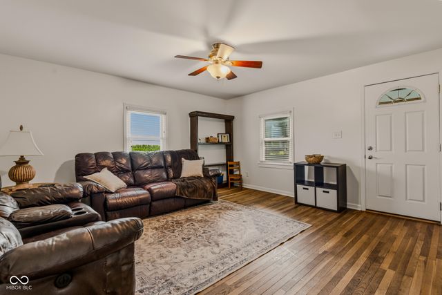 12852 1st Street, Columbus, IN 47203