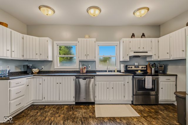 12852 1st Street, Columbus, IN 47203