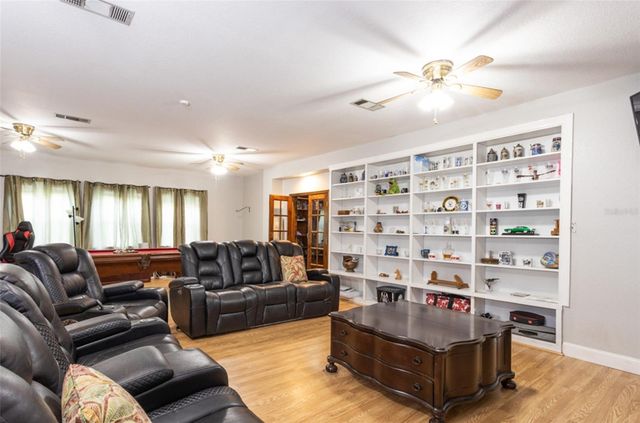 474 E UNIVERSITY AVENUE, Orange City, FL 32763