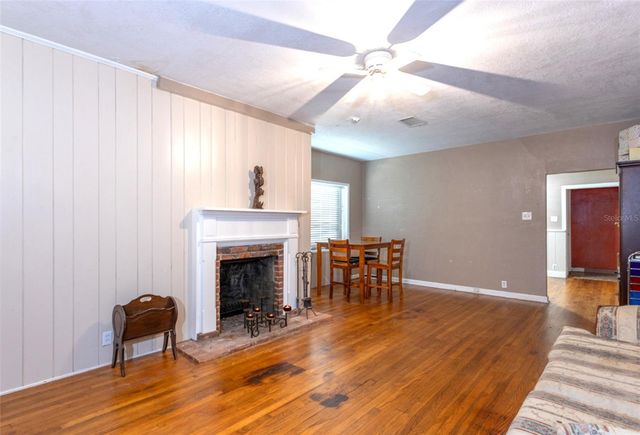 474 E UNIVERSITY AVENUE, Orange City, FL 32763
