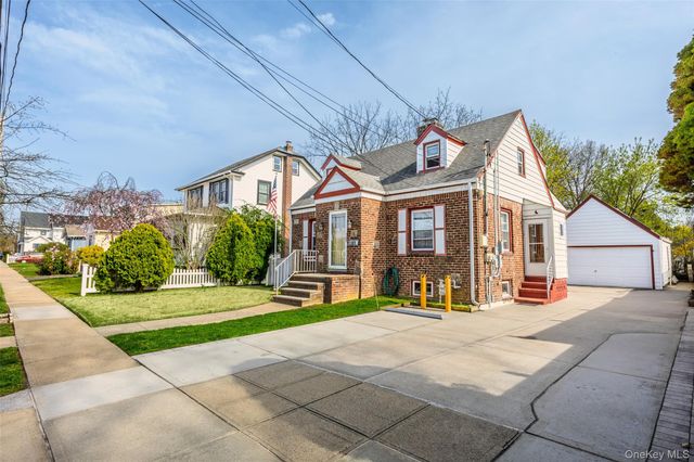 76 Davison Avenue, Lynbrook, NY 11563