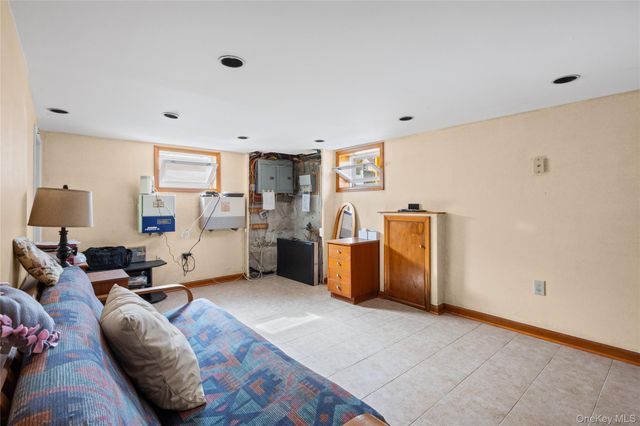 76 Davison Avenue, Lynbrook, NY 11563