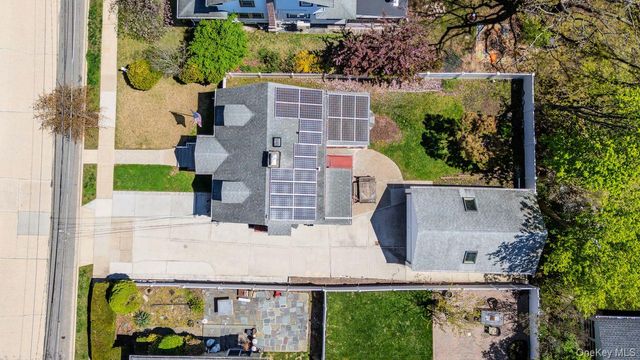 76 Davison Avenue, Lynbrook, NY 11563