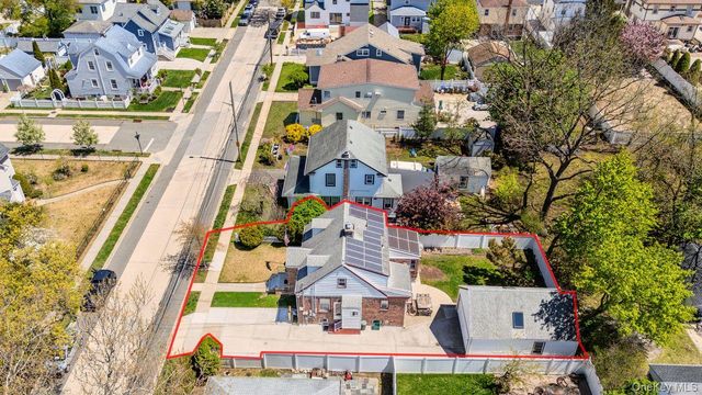 76 Davison Avenue, Lynbrook, NY 11563