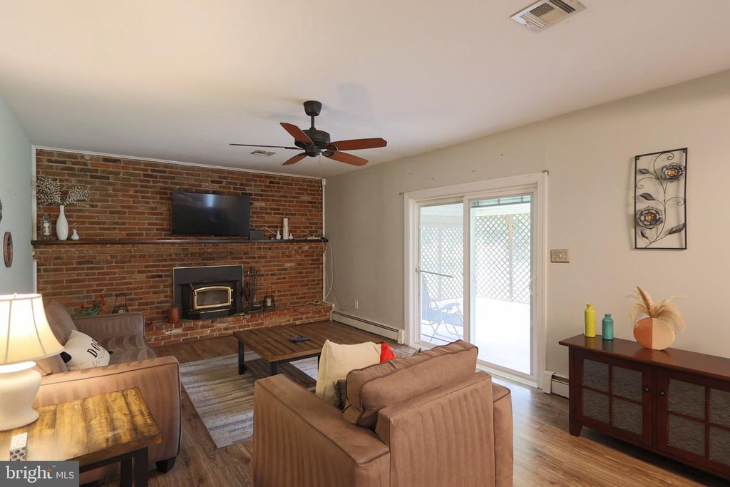809 HARTLEY PL, LANSDALE, PA 19446 — photo 4