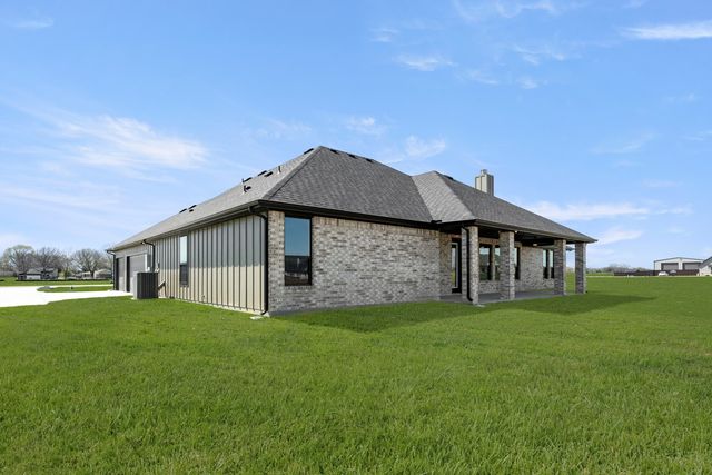 2431 Oak Knoll Drive, Palmer, TX 75152