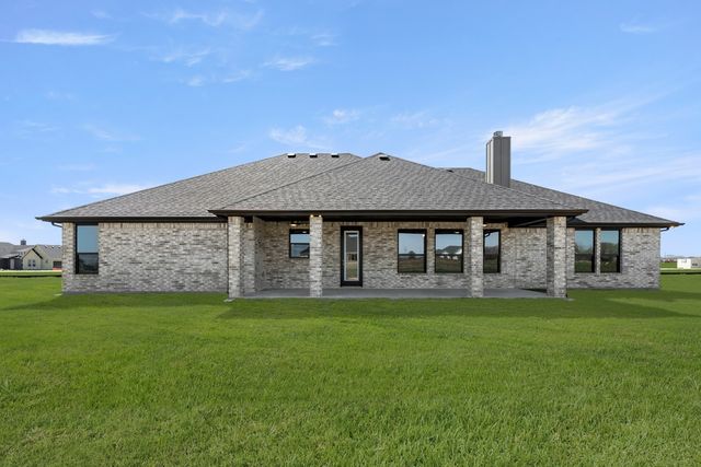 2431 Oak Knoll Drive, Palmer, TX 75152