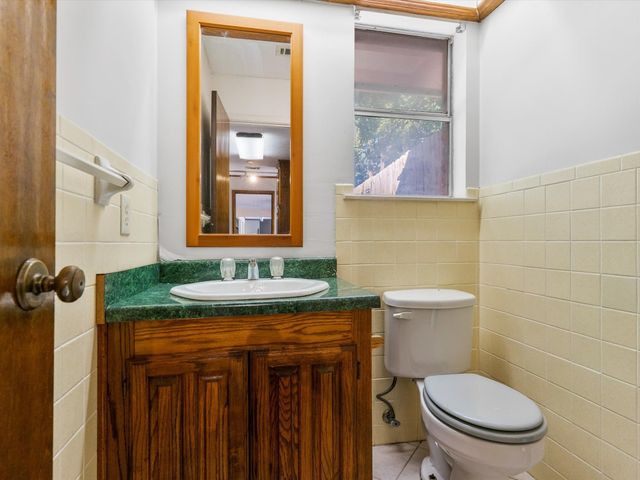 1004 Overhill Drive, Bedford, TX 76022